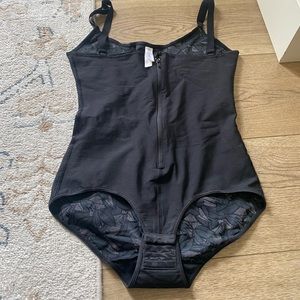 Leonids shape wear boydsuit, wear your own bra